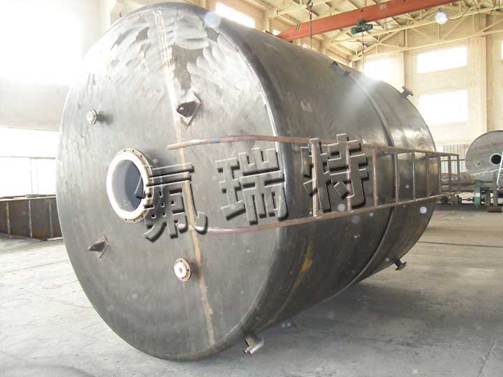 鋼襯塑儲(chǔ)罐、反應(yīng)釜